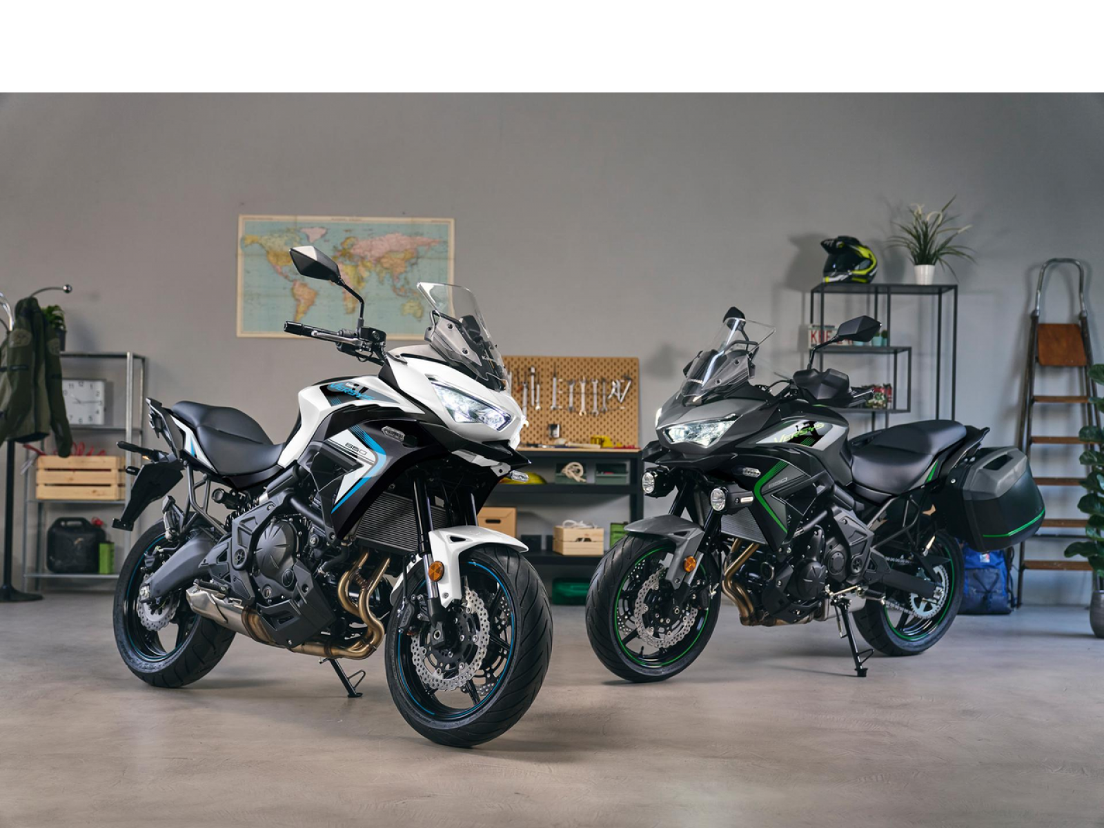 Мотоцикл KAWASAKI Versys 650 BK1 (Metallic Spark Black / Metallic Flat Spark Black (BK1)) 2023